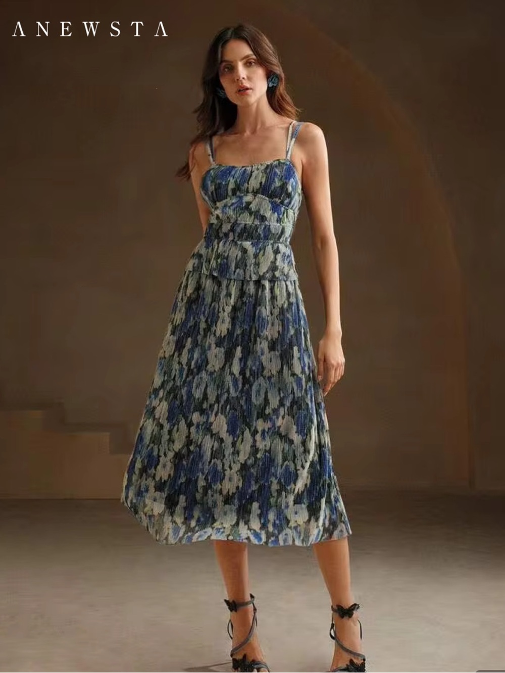 Anewsta Blue Floral Pleated Midi Dress with Spaghetti Straps medium